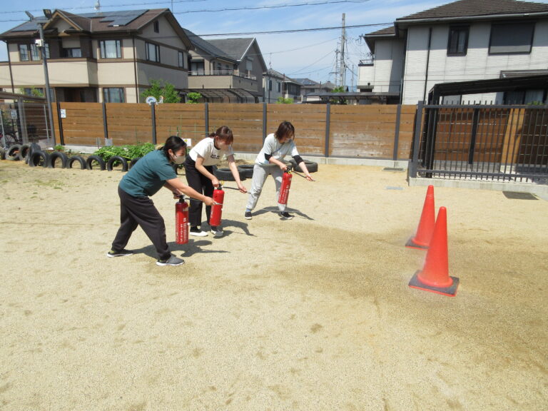 避難訓練ー消火活動